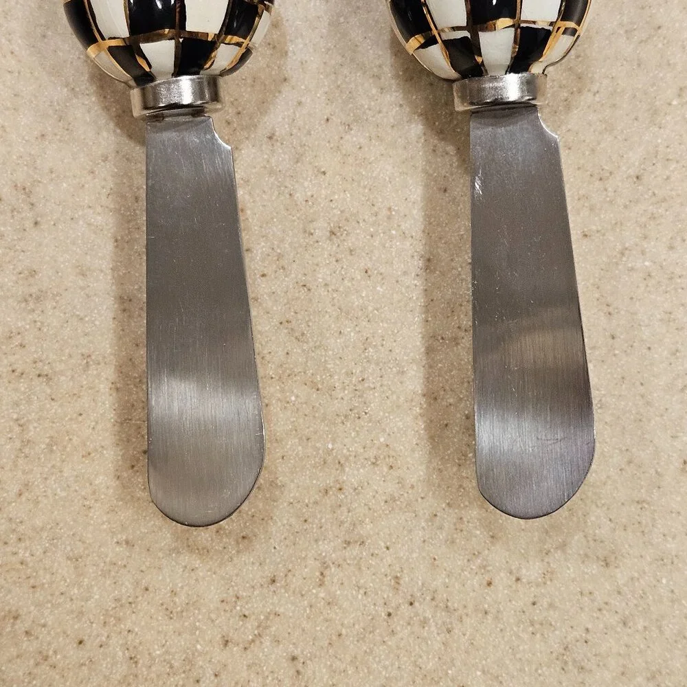 RARE 2 MACKENZIE CHILDS STACKING PUMPKINS FALL CERAMIC SPREADERS CANAPE KNIVES